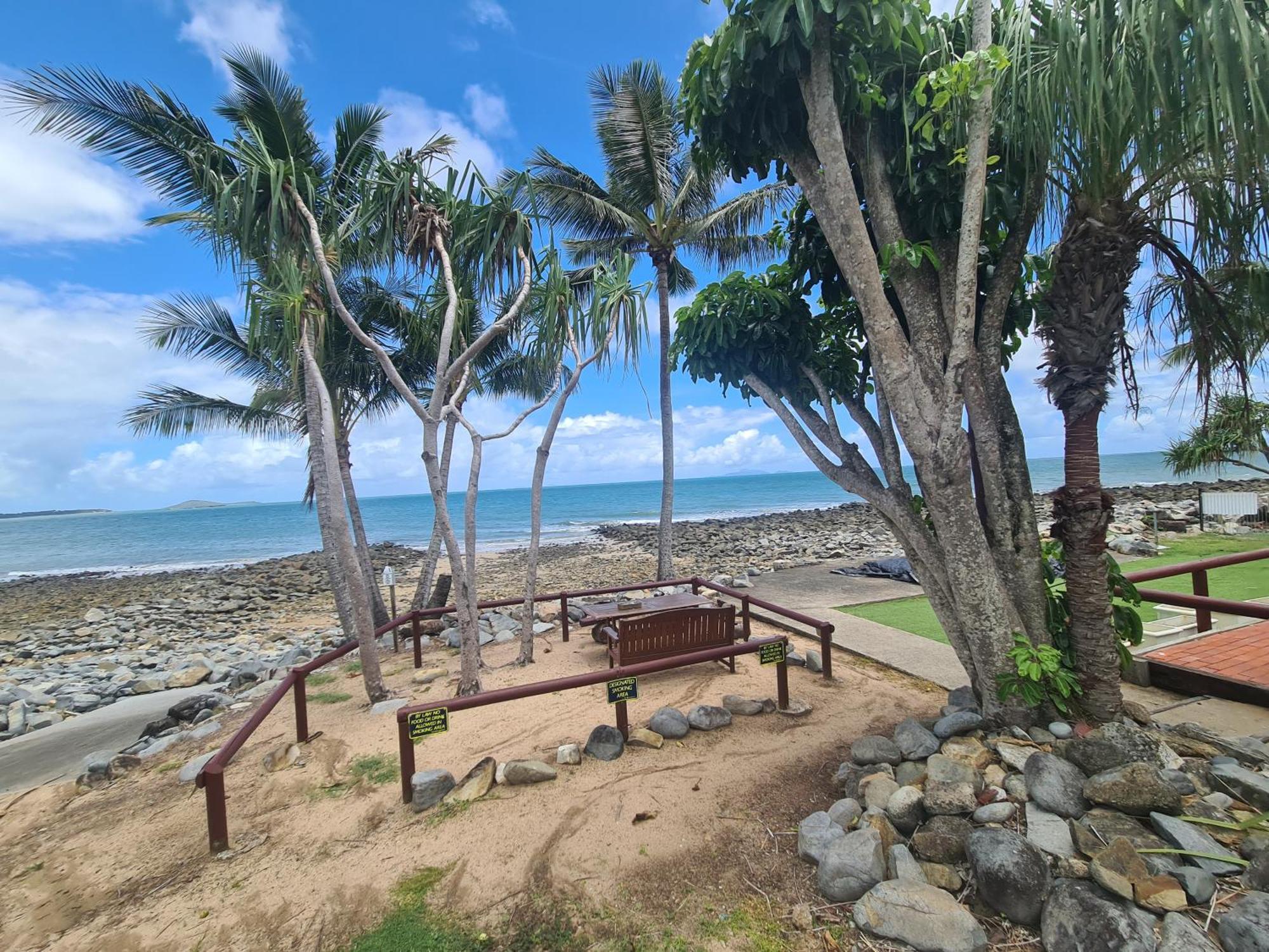 Dolphin Heads - Resort Unit - Absolute Beachfront! - Whitsunday Getaway! Mackay Exterior photo